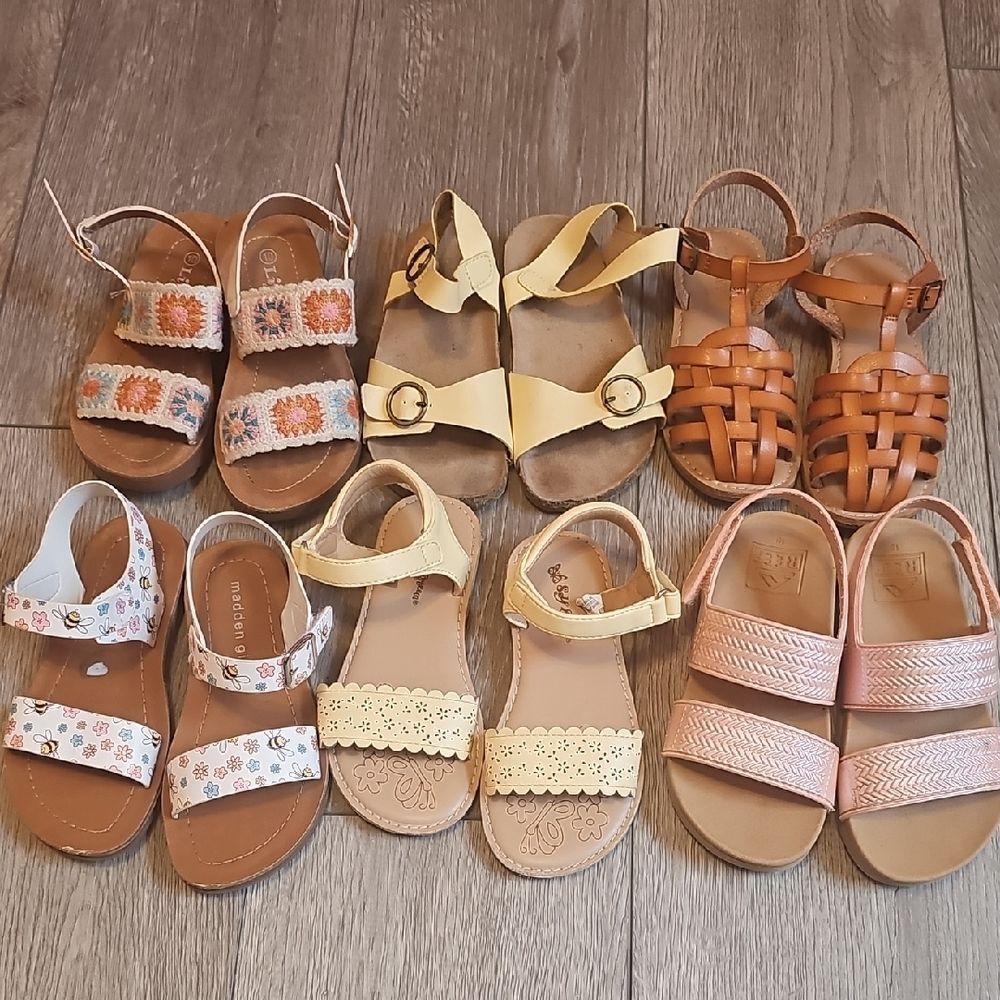 7 Pairs Kids Summer Sandals - Yellow, Tan, Pink Styles. Reef Waterproof Sandals - Picture 1 of 14